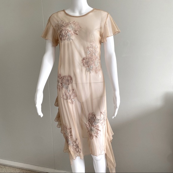 embroidered mesh dress zara Romantic Floral Embroidered Black Mesh Dress in Venice, Italy The Good Weekender